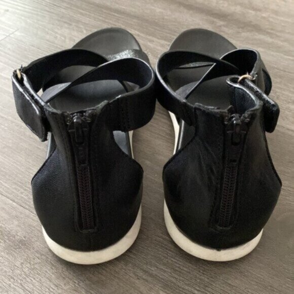 Sofft Fiore Gladiator Leather Sandals 7 Black White Adjustable Strappy Zip $129 - Picture 5 of 10